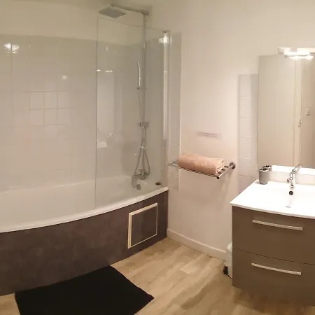 Agréable 1 à 4 Personnes * Chaumont (Haute-Marne)