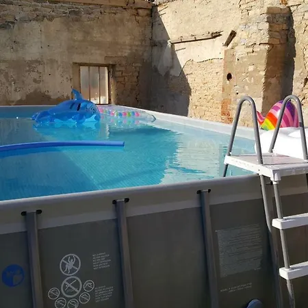 Agréable 1 à 4 Personnes Chaumont (Haute-Marne)
